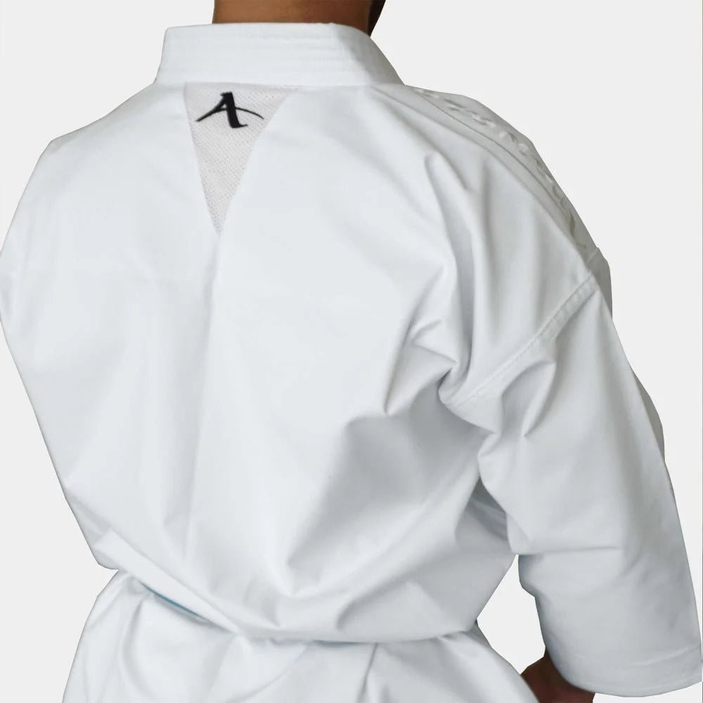 Vue arrière du karategi élite Arawaza Black Diamond WKF approuvé pour les compétitions de kata