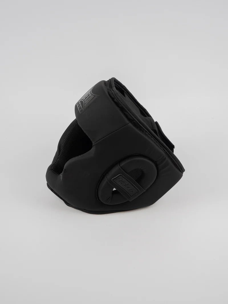 Vedere laterală a căștii Metal Boxe Black Furious, detaliu de protecție pentru urechi și pomeți