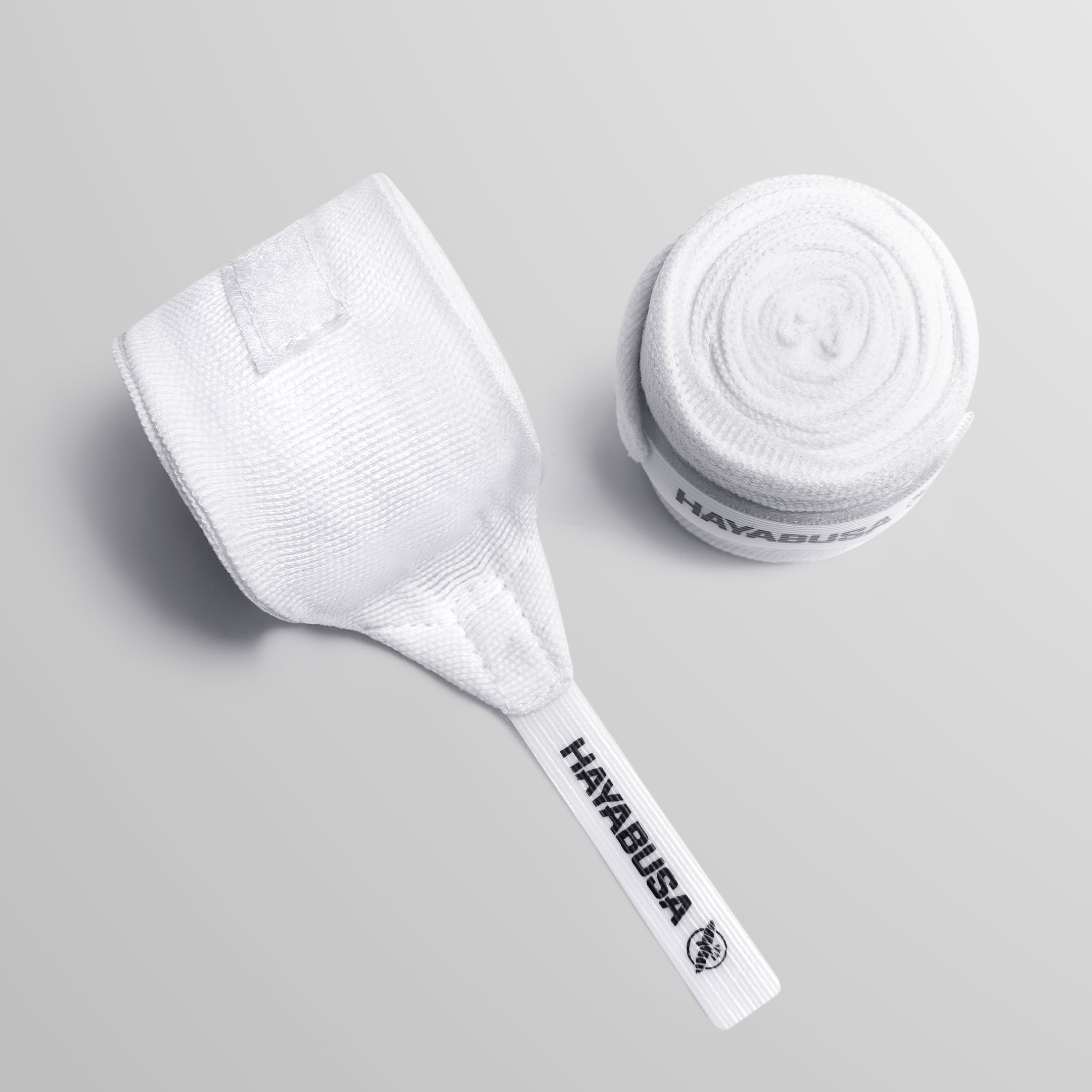 Set di due bende professionali Hayabusa Gauze per protezione mani e polsi.