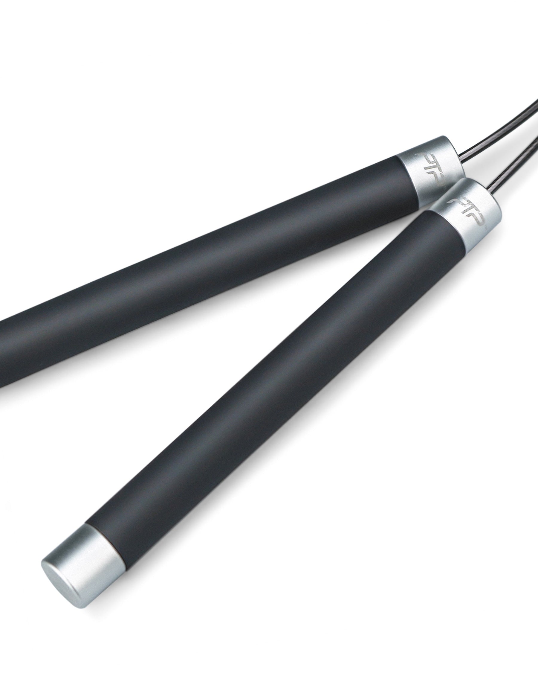 Vista intera della corda per saltare veloce PTP Hi Speed Rope di colore nero con manici in alluminio