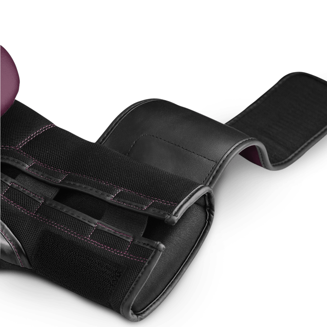 Close-up of the closure of the wine-colored Hayabusa S4 glove
