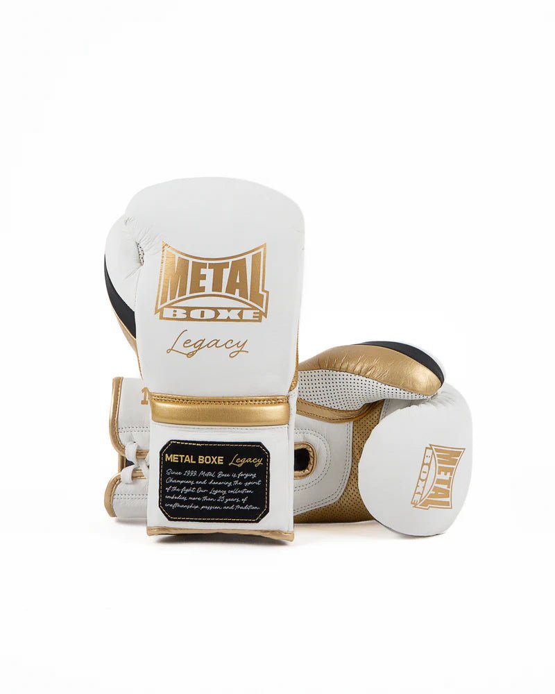 Paar witte Metal Boxing Legacy paardenhaarhandschoenen, professioneel lederen ontwerp