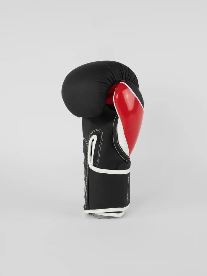 Detalj av handflatan med WindTec-teknik från Metal Boxing Club Line-handskarna