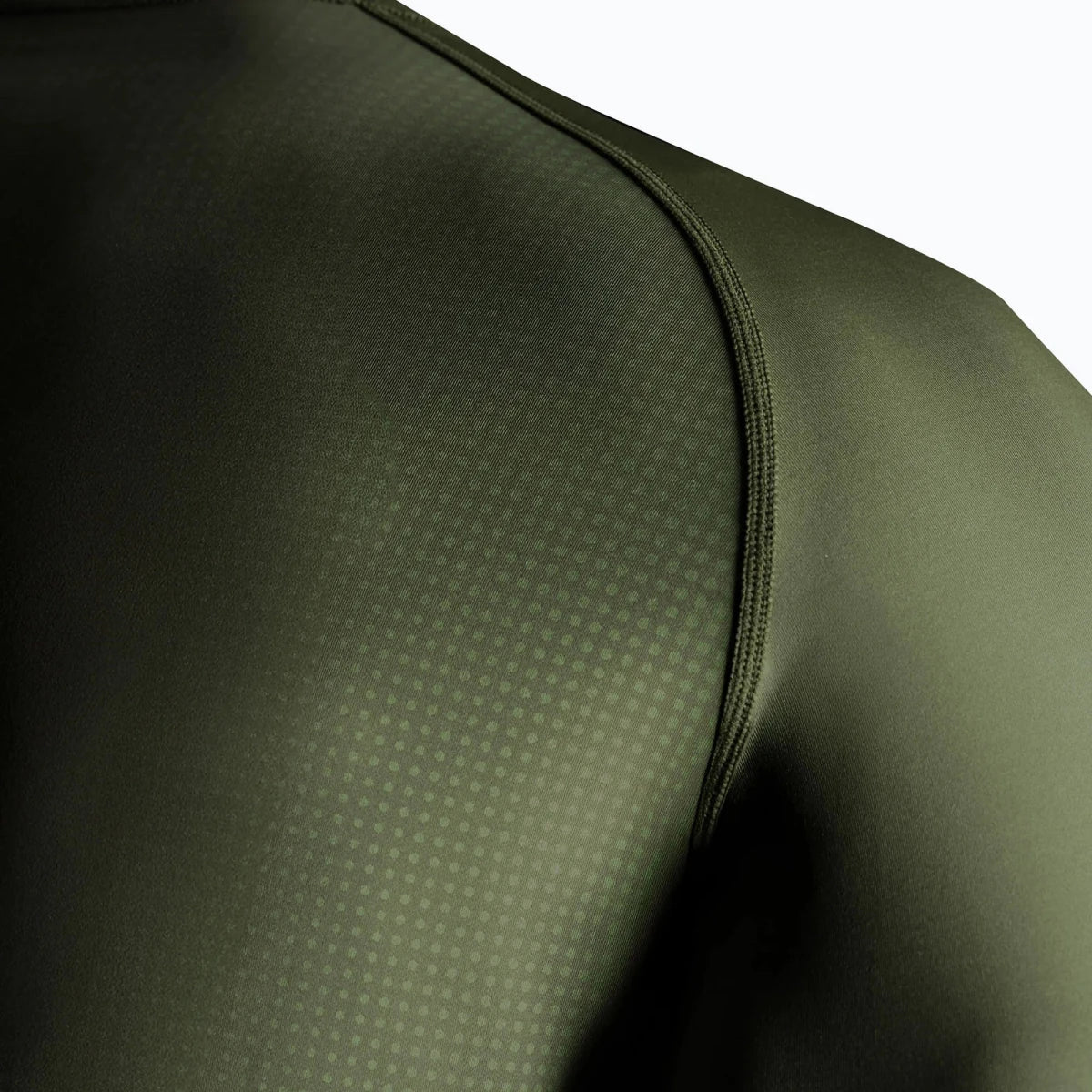 Rashguard dorsal respirant Hayabusa Core en vert.
