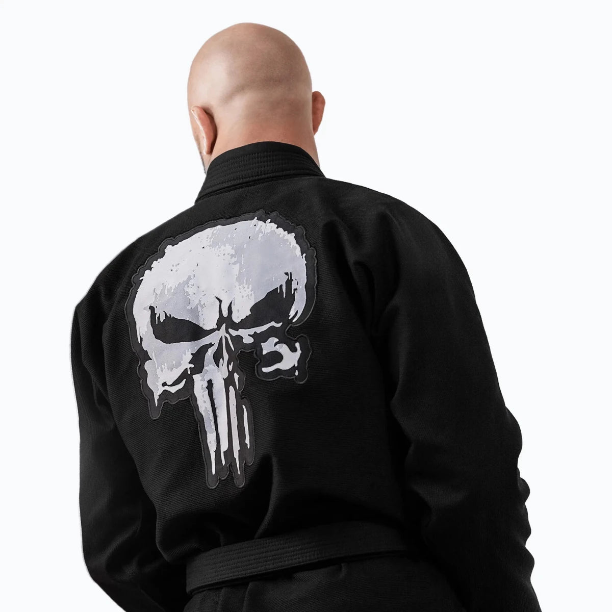 Iconische Marvel-schedel geborduurd op het BJJ Hayabusa Punisher-jack.
