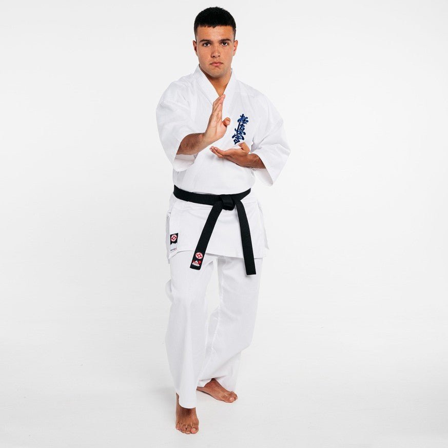 Détail en gros plan du tissu respirant en mélange de polyester et de coton de 6,5 oz.