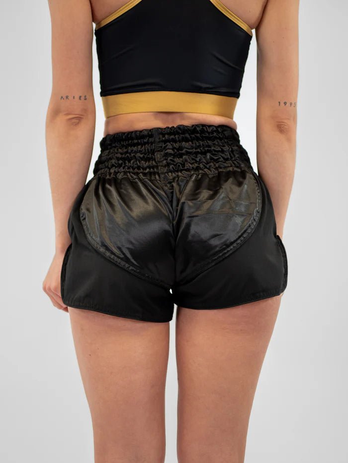 Short de Kickboxing femme vue arrière Metal Boxing Lumpinee noir coupe ergonomique
