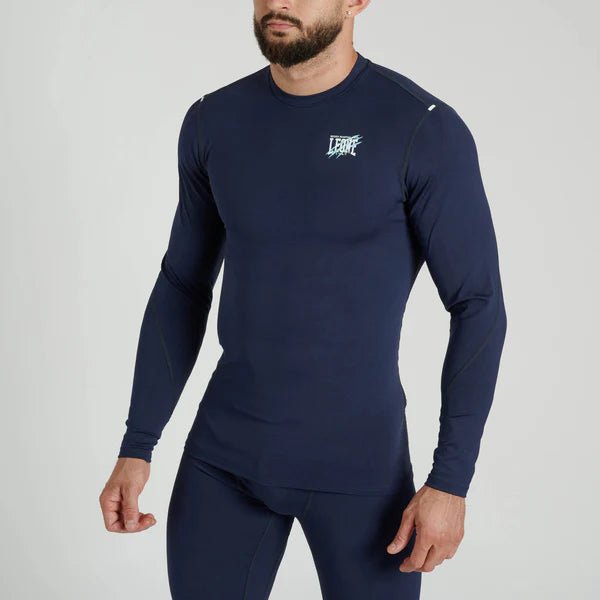 Vista frontal do rashguard azul Leone Primal Instinct de manga comprida para MMA