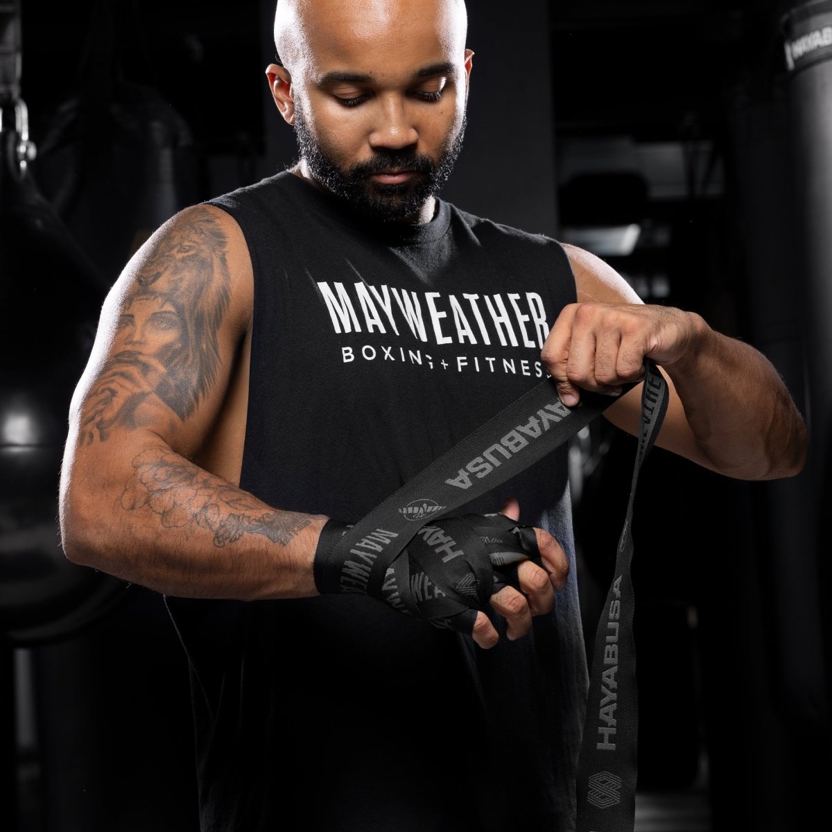 Professionellt handskydd med svarta och gråa Mayweather Deluxe-bandage