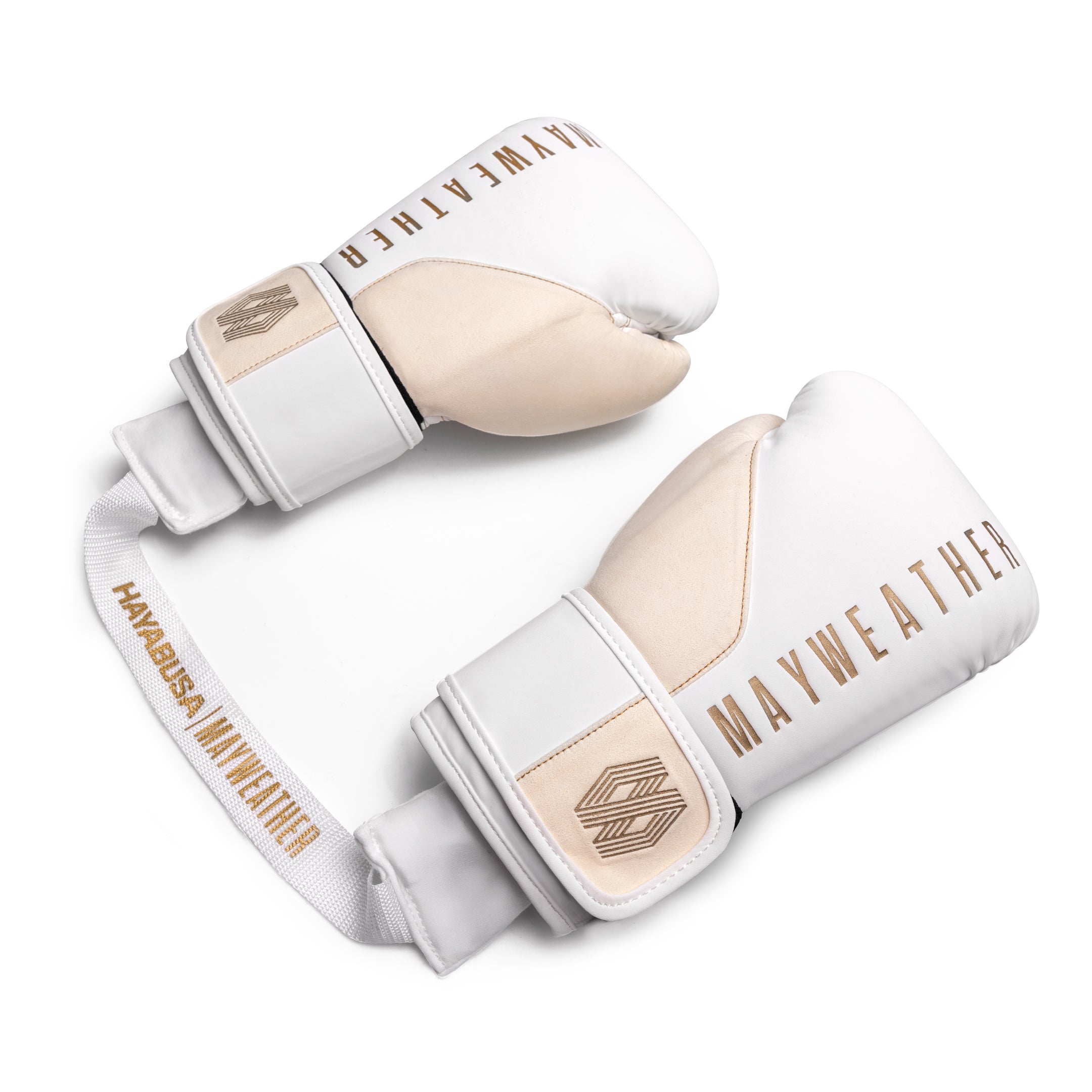 Deodorante per guantoni Mayweather bianco e oro posizionato all'interno di un guantone da boxe aperto