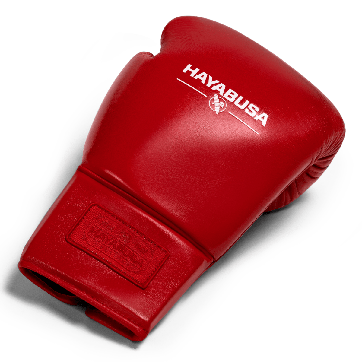 Bovenaanzicht van een enkele rode Hayabusa Pro Lace-bokshandschoen, met de vulling en het volnerf leer