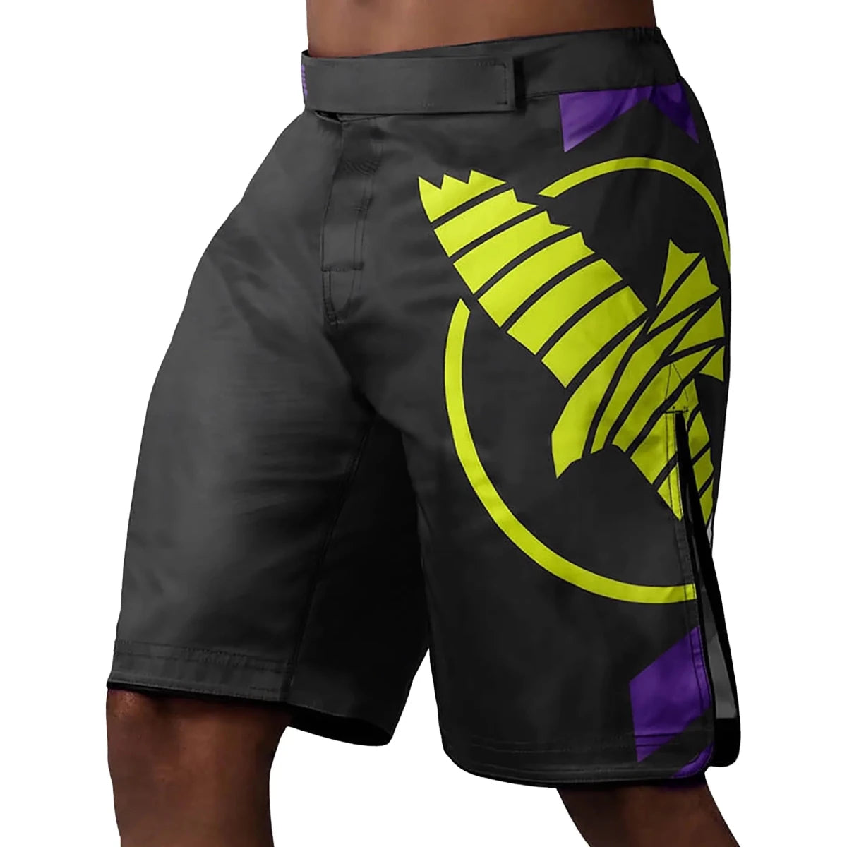 Czarne spodenki MMA Hayabusa Icon, widok z przodu, przeznaczone do walki i grapplingu.
