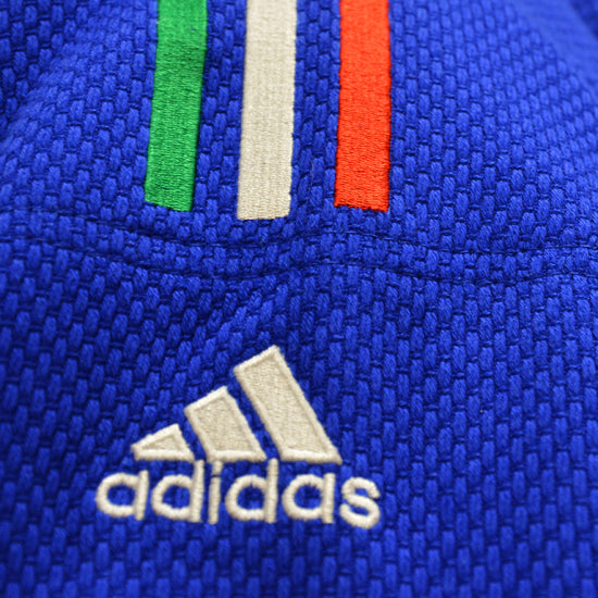 Judogi Adidas J730 IJF Champion III con strisce tricolore BLU