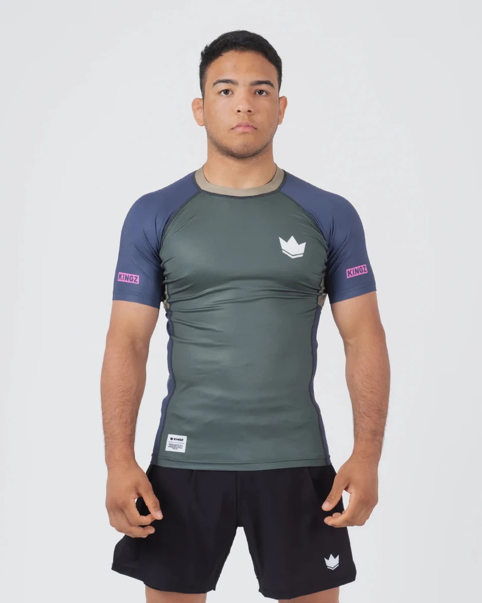 Vooraanzicht van de Kingz Draft technische rashguard voor Jiu Jitsu en vechtsporten