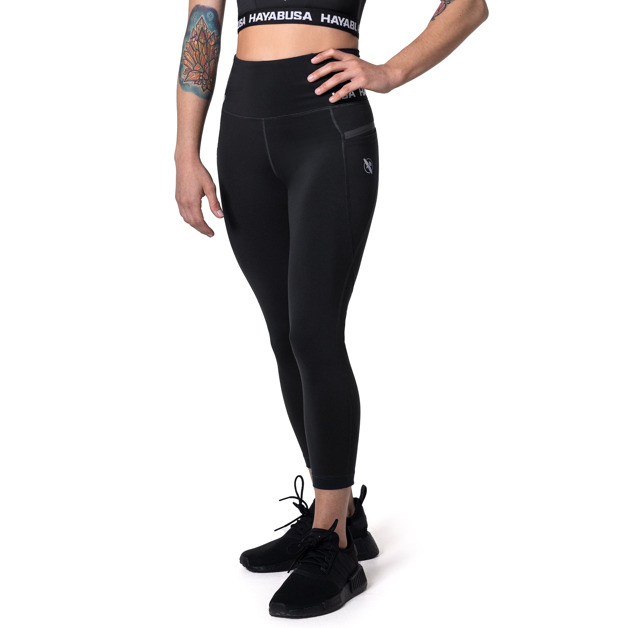 Vista frontale dei leggings 3/4 donna Hayabusa High Rise neri a vita alta