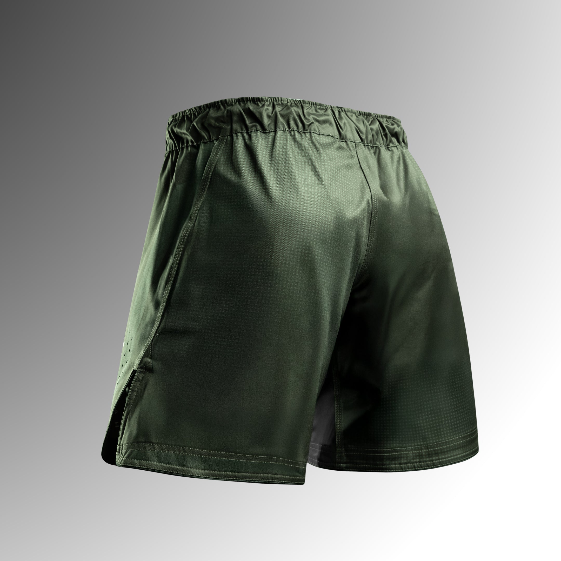 Vista posteriore dei pantaloncini MMA Hayabusa Core Mid-Thigh verdi in tessuto antistrappo per No-Gi