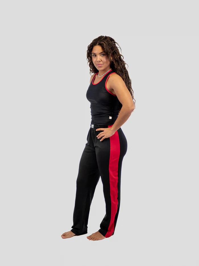 Dettaglio finiture e colori pantaloni Savate Metal Boxe nero rosso traspiranti