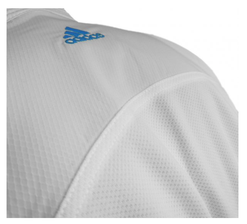 Karategi Adidas Adlight Primegreen con strisce blu